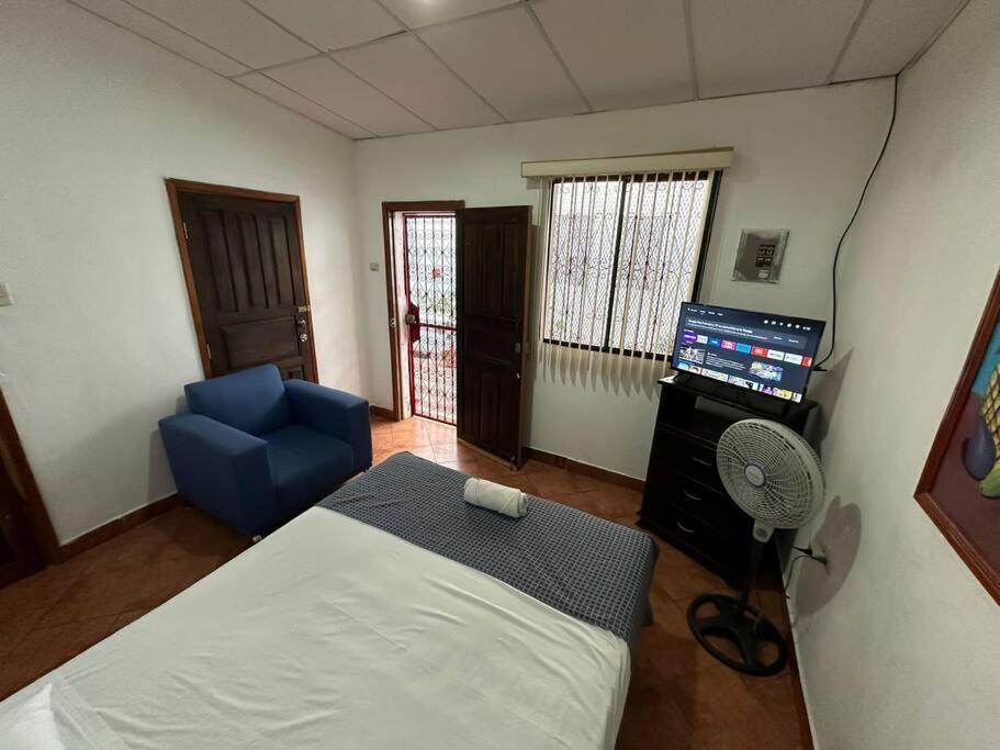 Apartamento Nilxon / Habitacion Granada Extérieur photo